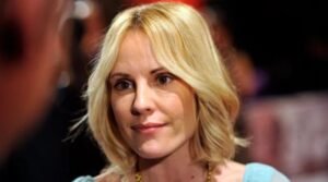 Emma Caulfield Net Worth
